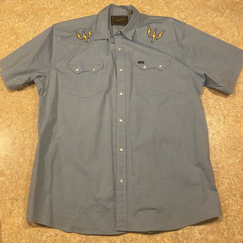 Great shirt. Wore 1 time. Size large
